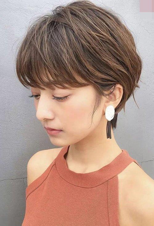 齐耳发型2023年最新款女图片 齐耳发型2023减龄