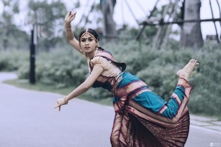 印度舞的几种手型图片名称 印度舞的手型分别叫什么