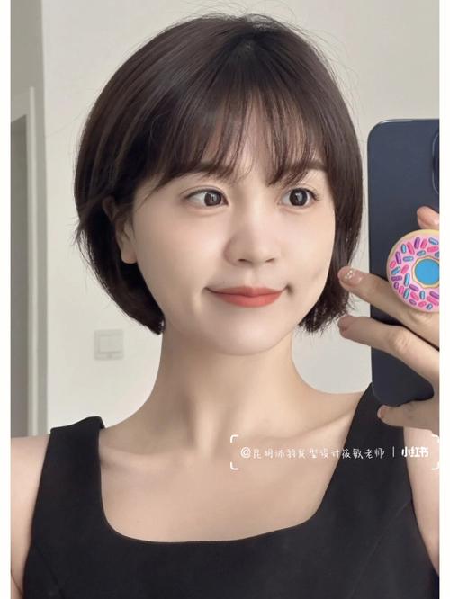最新韩式短发发型图片女 最新韩式短发发型图片女士