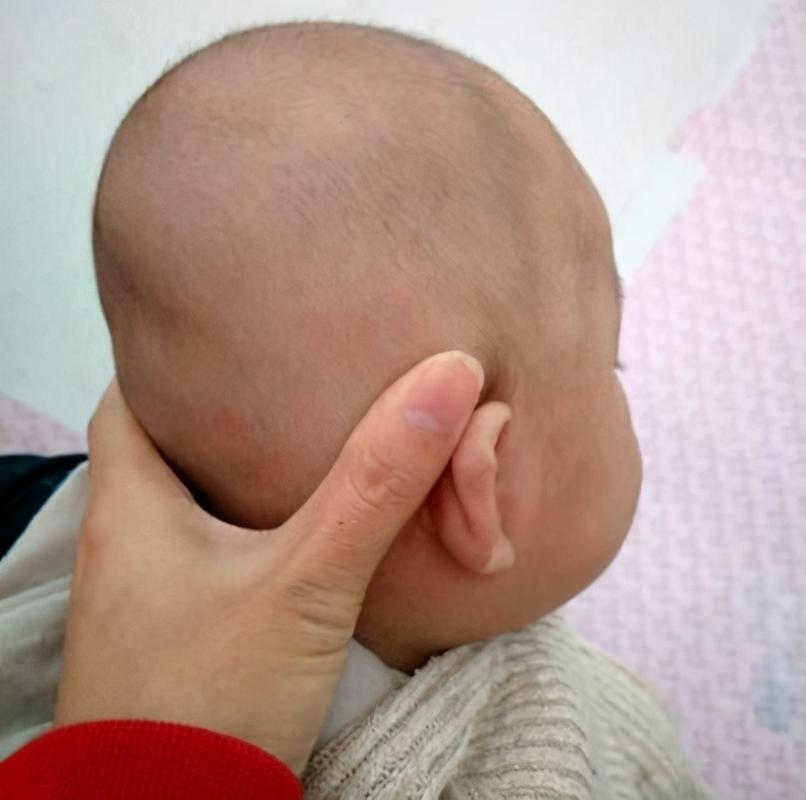 扁头女宝宝发型图片 扁头女宝宝发型图片